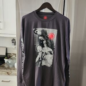 RED HOT CHILI PEPPERS  UNLIMITED LOVE TOUR LONG SLEEVE TEE, SIZE L
